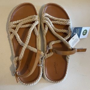 Universal Thread Rope Sandals